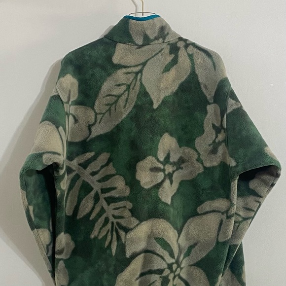 Patagonia Synchilla Snap T Fleece Pullover in Green Spice Garden - Picture 6 of 6